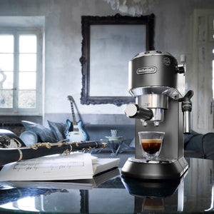 Cafetera espresso Dedica Style EC685 - De'Longhi